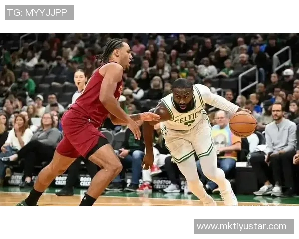 杰伦布朗谈凯尔特人胜利关键两个篮板助力球队展现团队精神 杰伦布朗谈凯尔特人胜利关键两个篮板助力球队展现团队精神