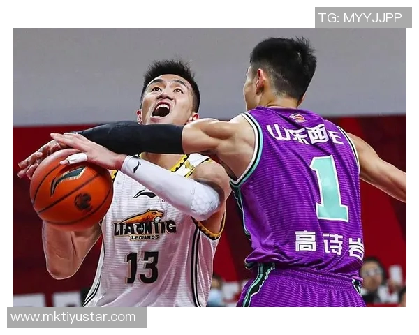 郭艾伦挑战极限负重深蹲成绩惊人20个获满分引发媒体热议 郭艾伦挑战极限负重深蹲成绩惊人20个获满分引发媒体热议