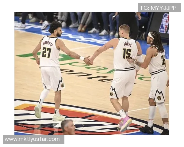 掘金半场领先勇士17分穆雷表现出色约基奇贡献全面数据库明加未得分 掘金半场领先勇士17分穆雷表现出色约基奇贡献全面数据库明加未得分