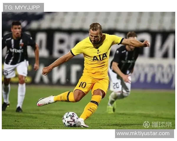 张佳玮分析乌度卡战术风格进攻防守兼备展现球队韧性与实力