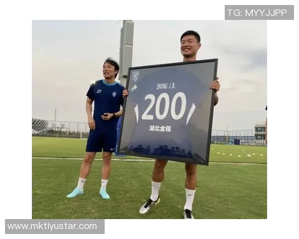 祝钟晋宝生日快乐愿他在新的一岁里幸福满满梦想成真